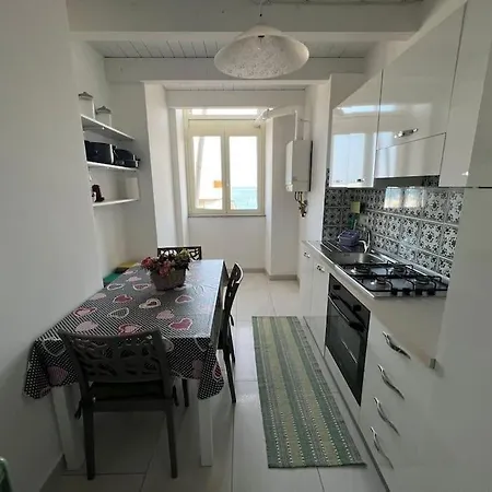 Luna, Con Vista Mare * Roccella Ionica