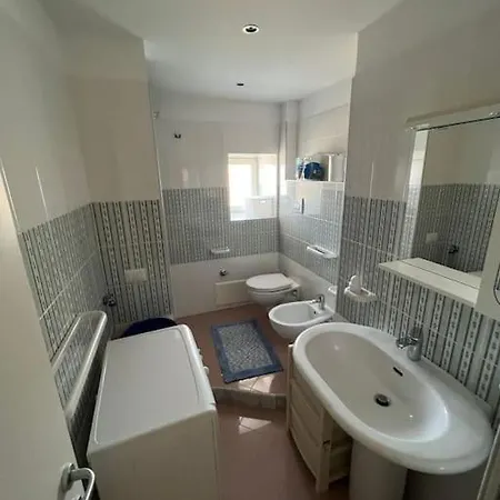 Luna, Con Vista Mare Roccella Ionica