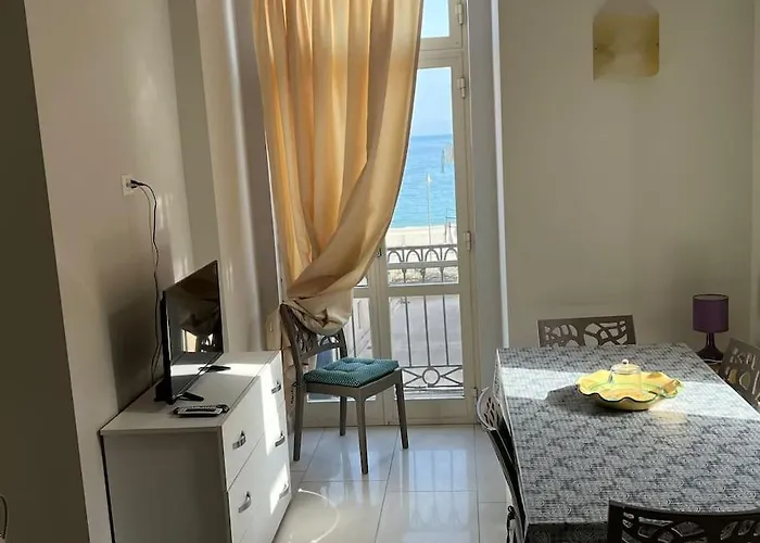 Luna, Con Vista Mare شقة